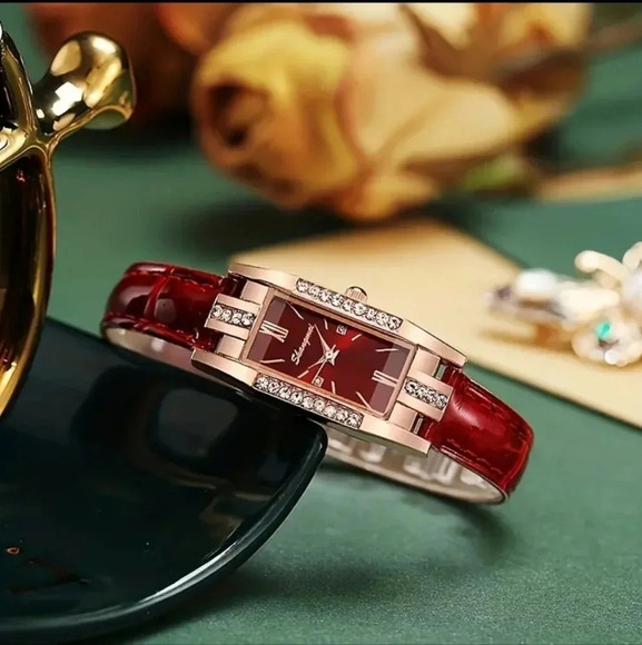 Luxury Women's Square Rose Golden Watch Green Leather Fashion Watch Women's.NWT - Picture 5 of 7